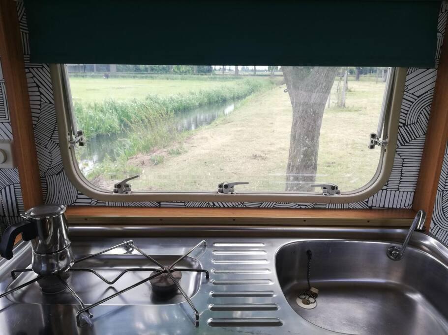 Cute Little Caravan For 2 In Old Orchard Hem Exteriér fotografie
